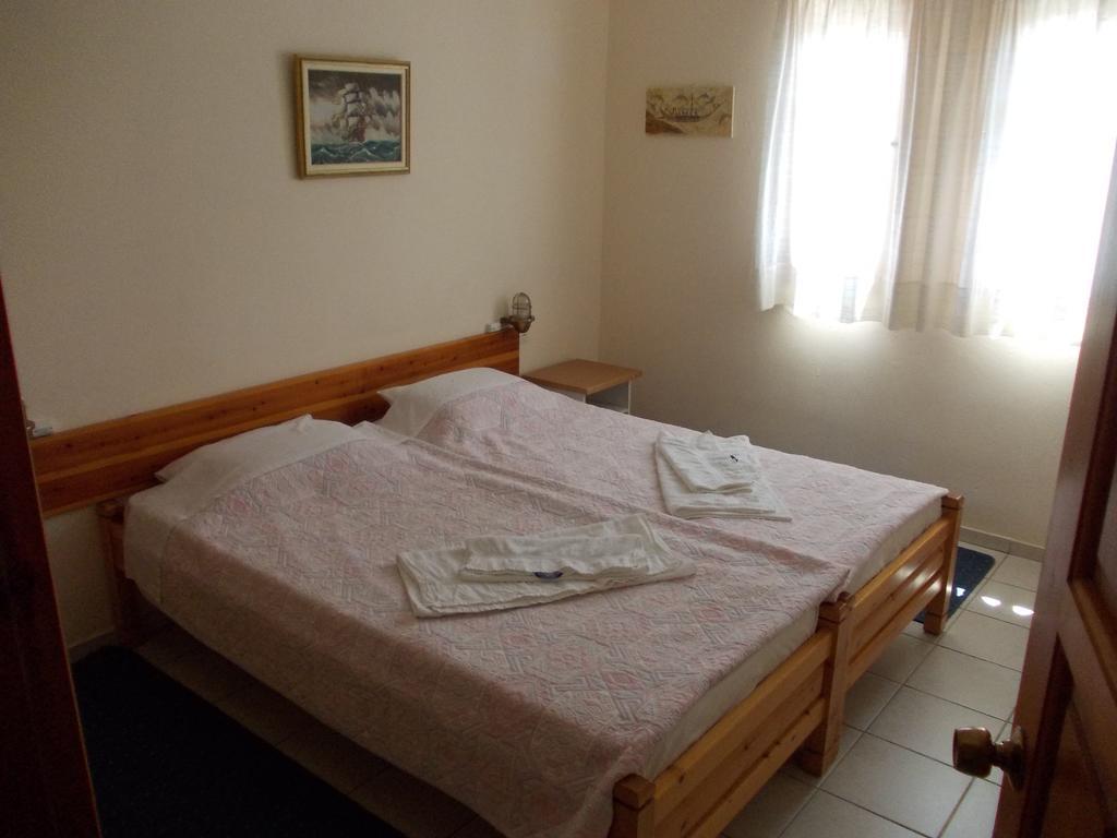 Philippos Apartments Афиссос Экстерьер фото